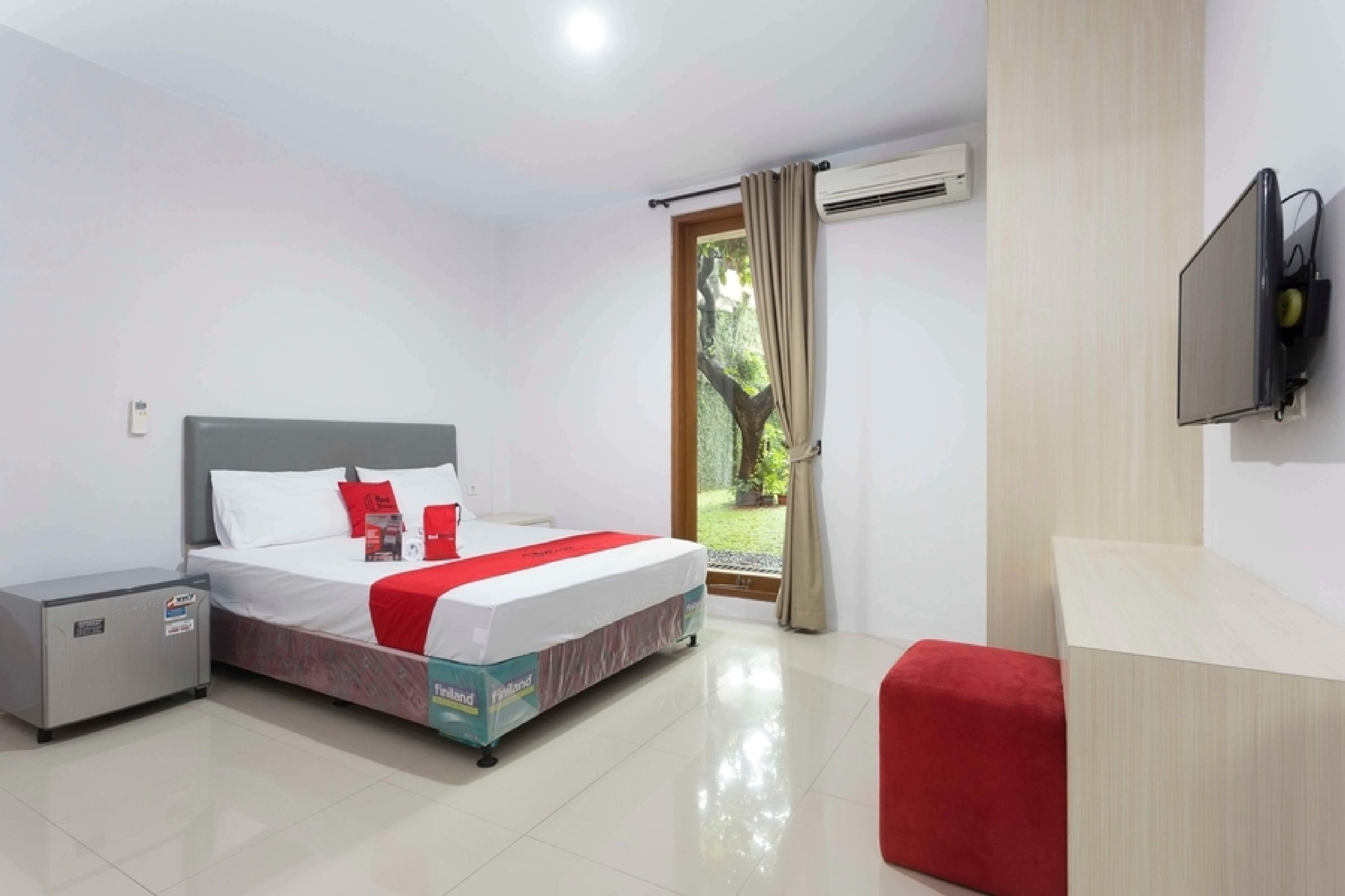 ג'קרטה Reddoorz Plus Near Cilandak Town Square 2 מראה חיצוני תמונה