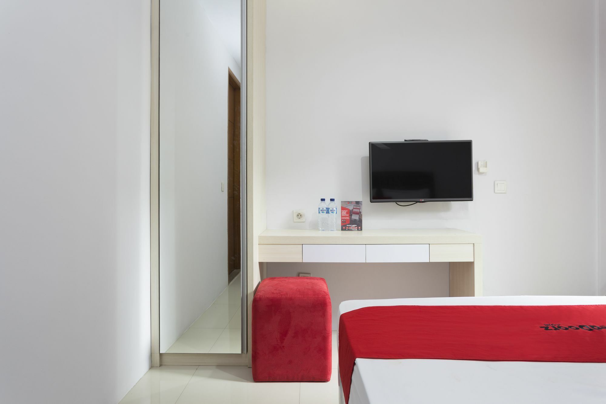 ג'קרטה Reddoorz Plus Near Cilandak Town Square 2 מראה חיצוני תמונה